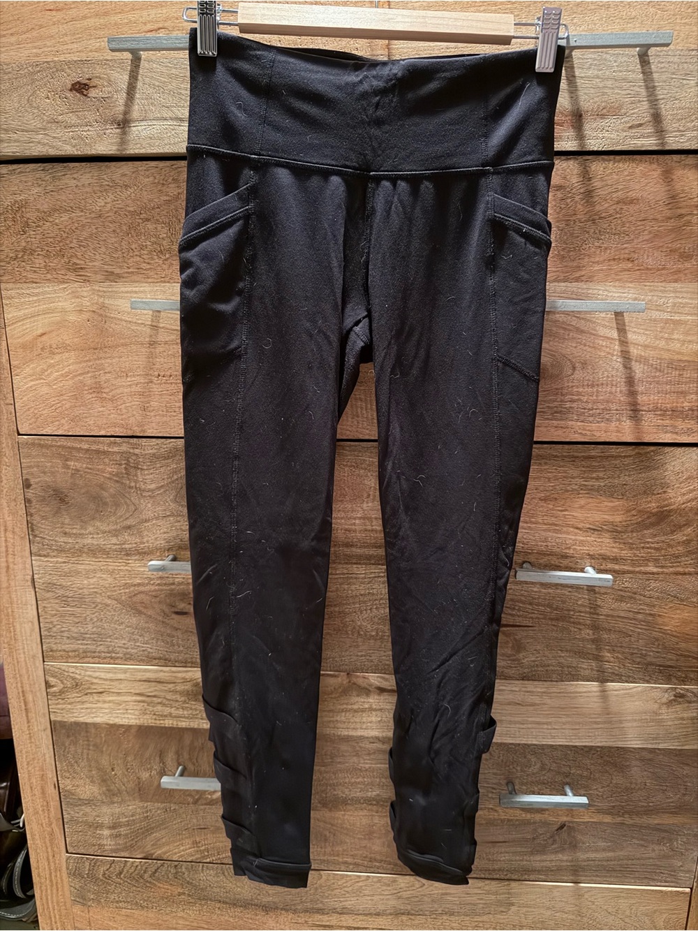 Athleta Black High-Waist Active Leggings with Side Pockets